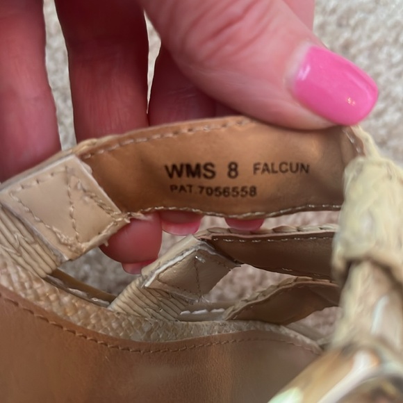 NWOT Dolce Vita Woven Slides - Picture 9 of 10